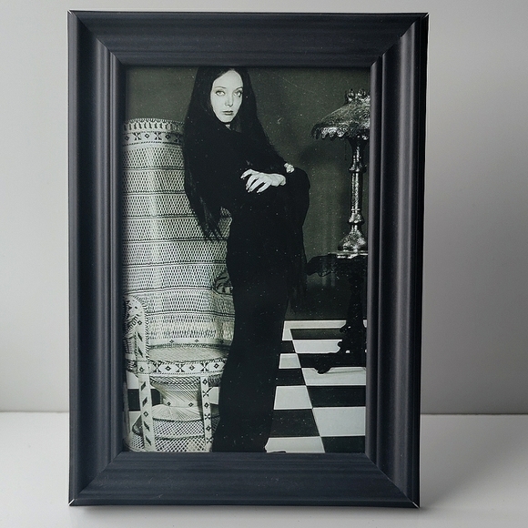 Addams Family Morticia Vintage Original Gothic Punk Rock Goth Emo Antique Oddity - Picture 6 of 9